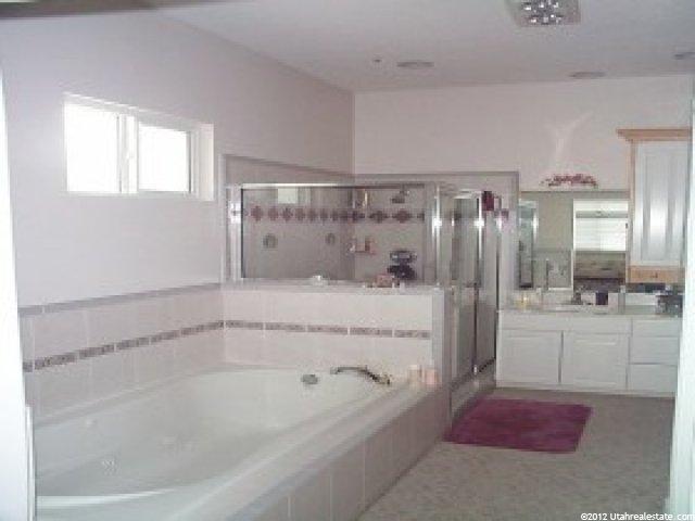 4423 S 1800 W, Roy, UT 84067 — photo 2
