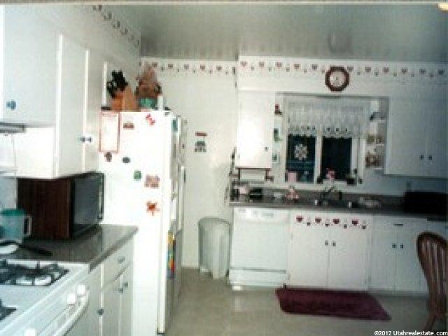 407 E 100 N, Levan, UT 84639 — photo 2