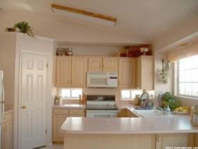 595 S 1350 E, Fruit Heights, UT 84037 — photo 2