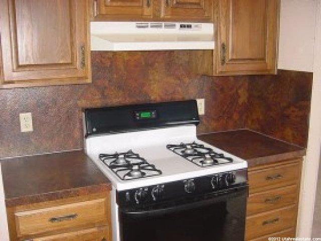 2563 N 2600 E, Layton, UT 84040 — photo 5