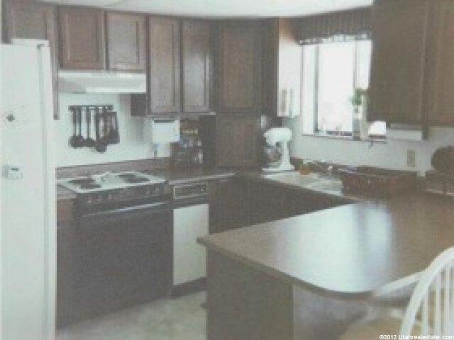 310 S 9500 E, Huntsville, UT 84317 — photo 4