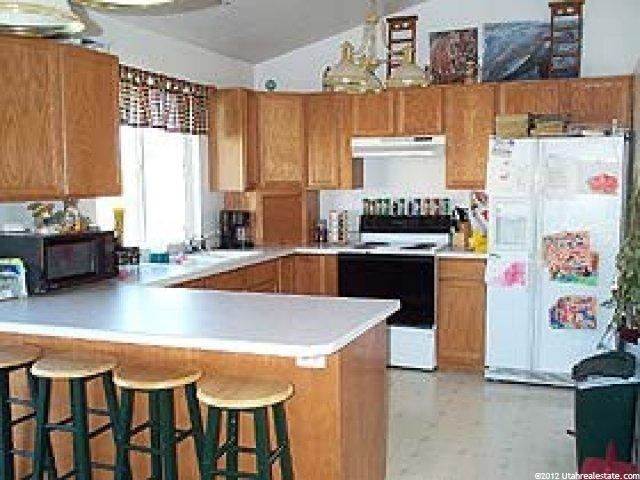 3088 N 2250 E, Layton, UT 84040 — photo 3
