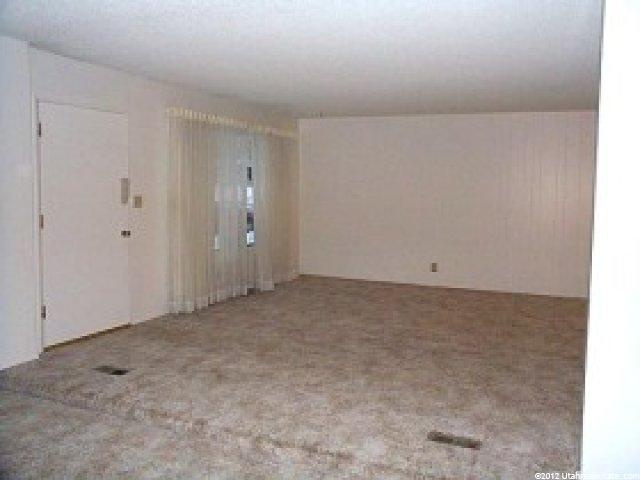 381 W 400 N #11, Bountiful, UT 84010 — photo 2