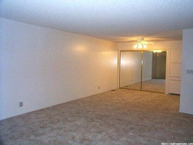 381 W 400 N #11, Bountiful, UT 84010 — photo 4