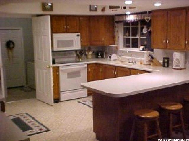 1254 Grayson Ct, Sandy, UT 84094 — photo 4