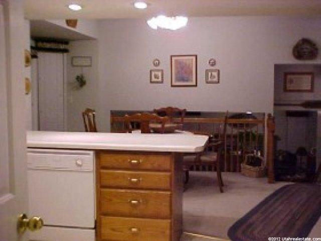 1254 Grayson Ct, Sandy, UT 84094 — photo 5