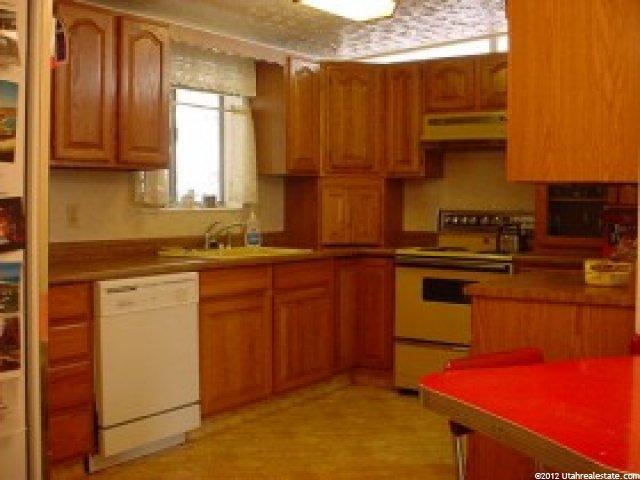 725 Hislop Dr, Ogden, UT 84404 — photo 3