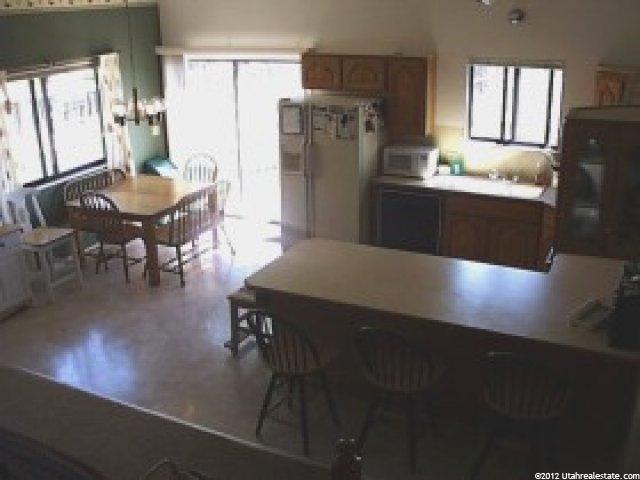 2084 N Sunset Dr, Layton, UT 84040 — photo 3