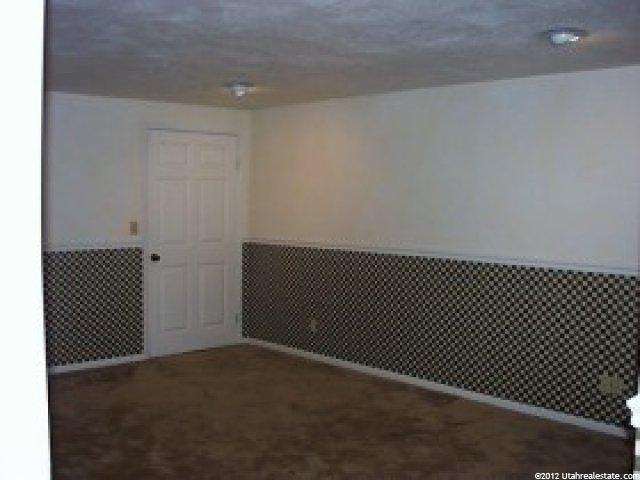 2084 N Sunset Dr, Layton, UT 84040 — photo 5