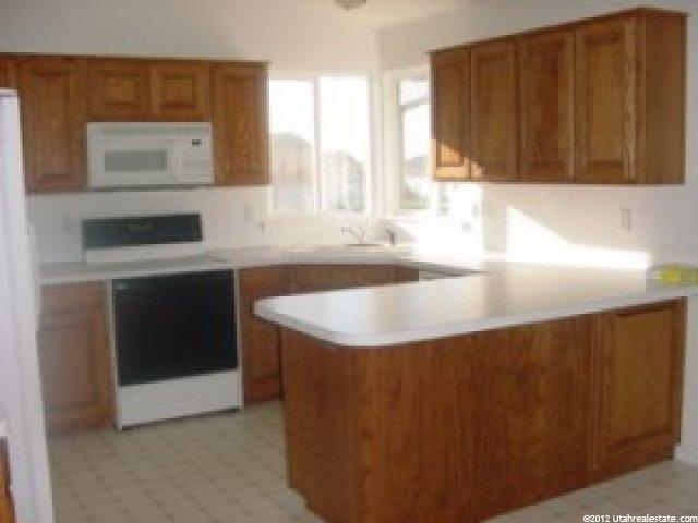 726 W 1860 N, Clinton, UT 84015 — photo 6
