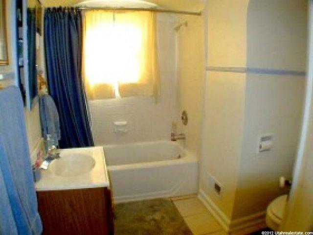 48 W Center St, Providence, UT 84332 — photo 3
