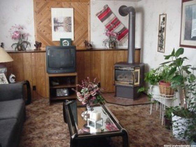 1074 N 600 W, Clinton, UT 84015 — photo 4