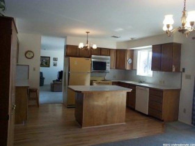 866 E 900 S, Pleasant Grove, UT 84062 — photo 3