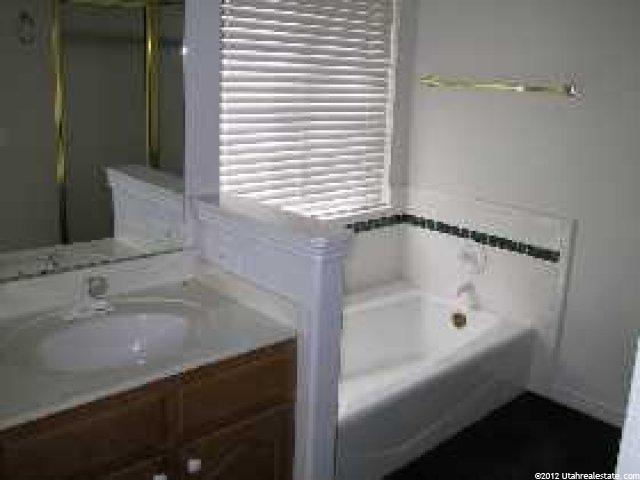 642 W 2275 N, Layton, UT 84041 — photo 4