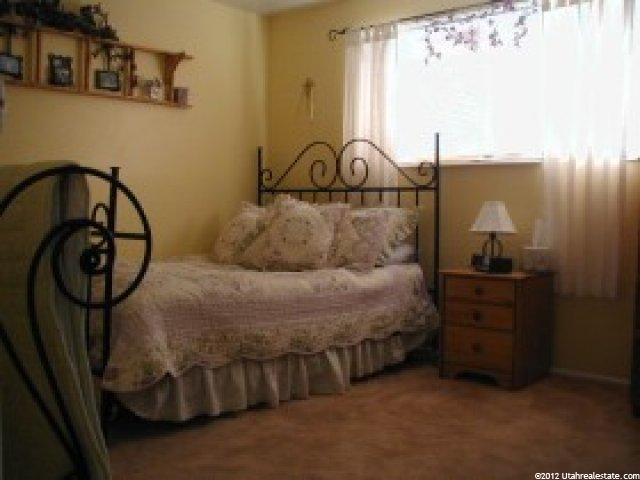 10128 Mount View Dr, Sandy, UT 84070 — photo 7