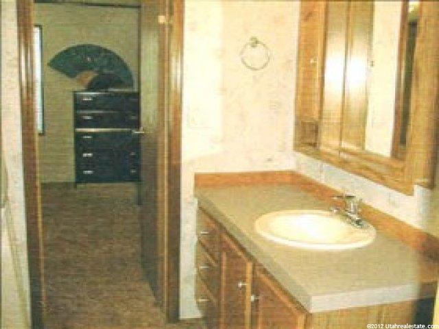 11321 Hidden Vale Ln, Sandy, UT 84070 — photo 4