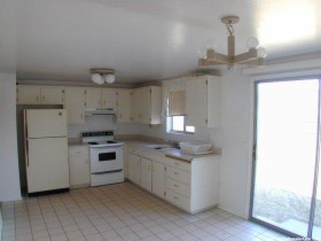 9643 S 285 E, Sandy, UT 84070 — photo 2