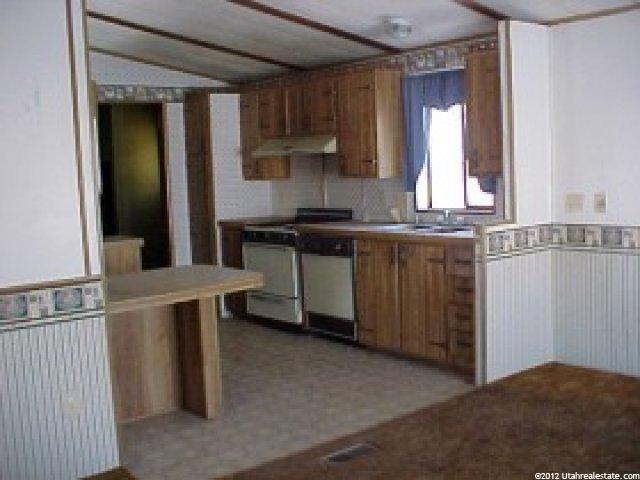 870 S 500 W, Tremonton, UT 84337 — photo 2