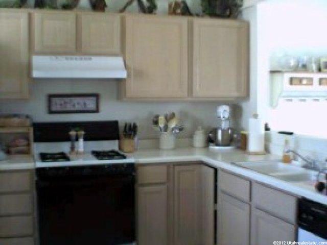 5449 S 4075 W, Roy, UT 84067 — photo 4