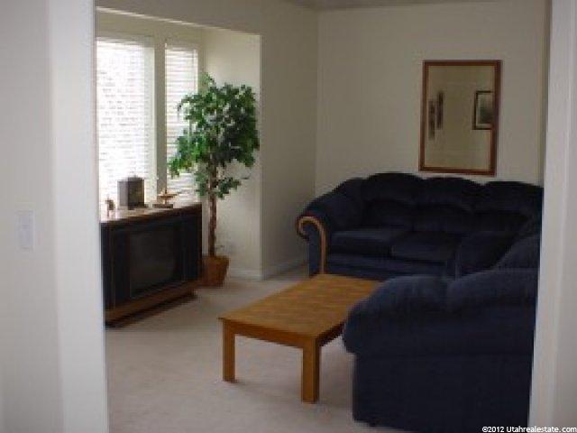 2401 Oak Ln, Layton, UT 84040 — photo 3
