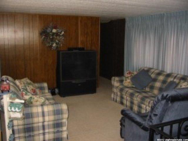 283 Quirk St, Grantsville, UT 84029 — photo 2
