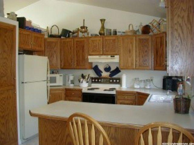 1719 E 2800 N, Layton, UT 84040 — photo 2