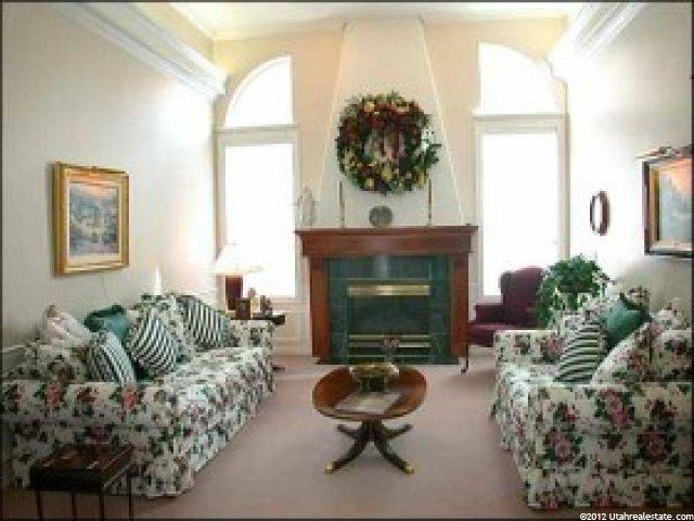 2454 Brook Ln, Sandy, UT 84092 — photo 2