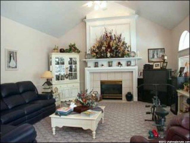 2454 Brook Ln, Sandy, UT 84092 — photo 3