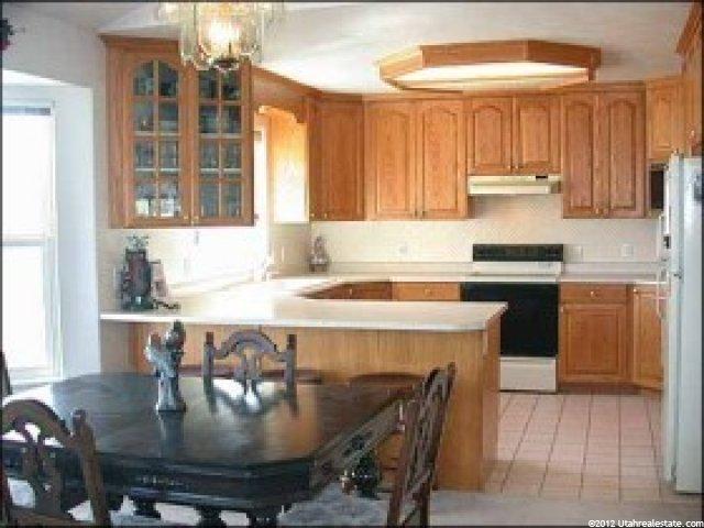 327 Redberry Rd, Draper, UT 84020 — photo 8