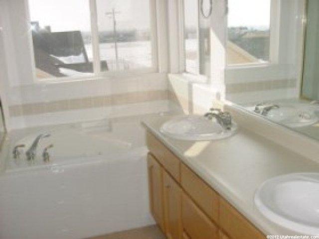 2379 N 125 W, Layton, UT 84041 — photo 4