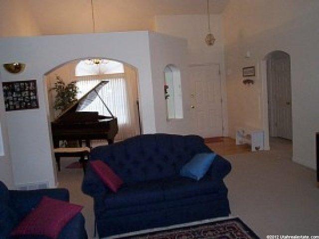 1564 N 200 W, Bountiful, UT 84010 — photo 3