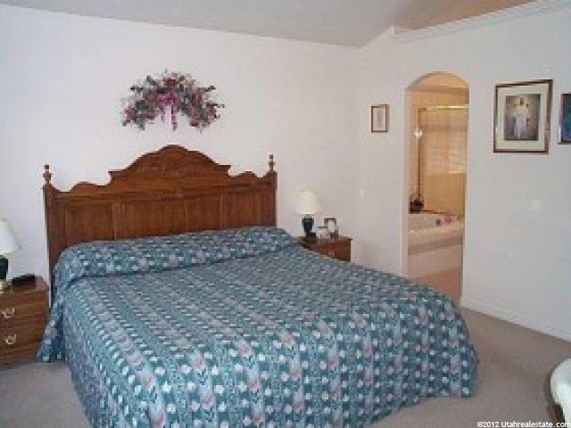 1564 N 200 W, Bountiful, UT 84010 — photo 6