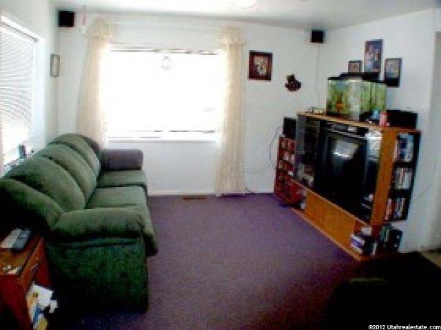 261 W 300 S, Hyrum, UT 84319 — photo 3
