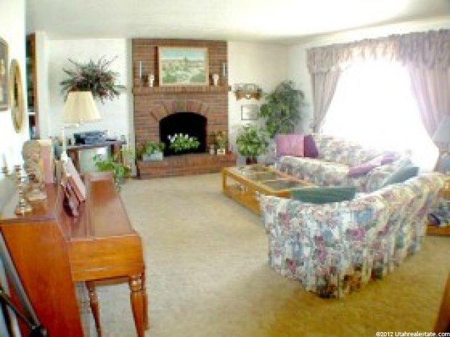 390 W 400 N, Hyrum, UT 84319 — photo 5