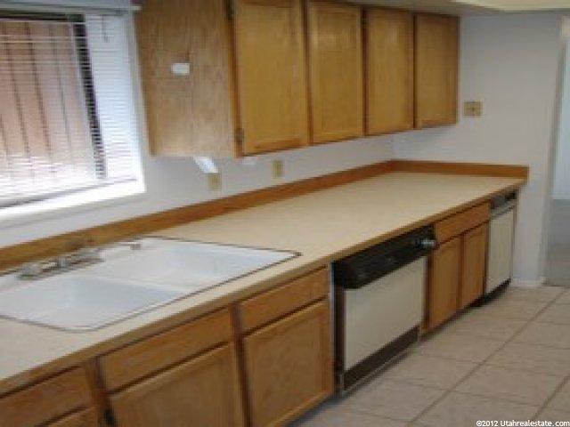9152 Jefferson Pl #Bldg18, Sandy, UT 84070 — photo 5