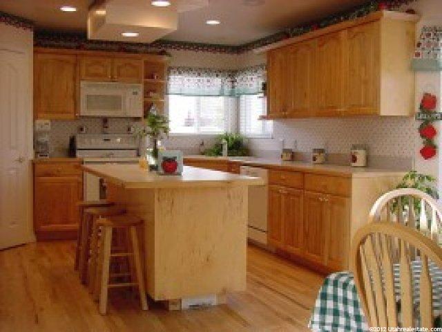 860 E 3250 N, North Ogden, UT 84414 — photo 3