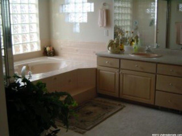 436 E David Dr, Tremonton, UT 84337 — photo 4