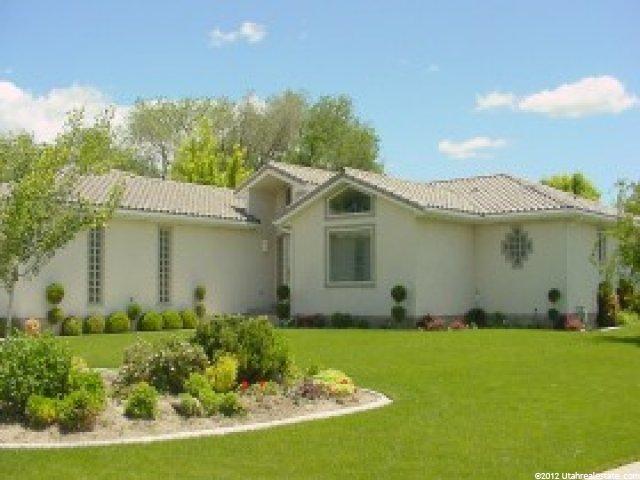 436 E David Dr, Tremonton, UT 84337 — photo 2