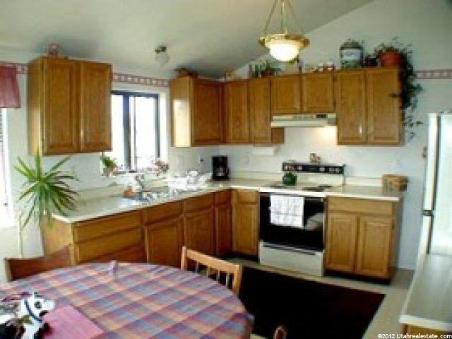 90 W 8900 S, Paradise, UT 84328 — photo 3