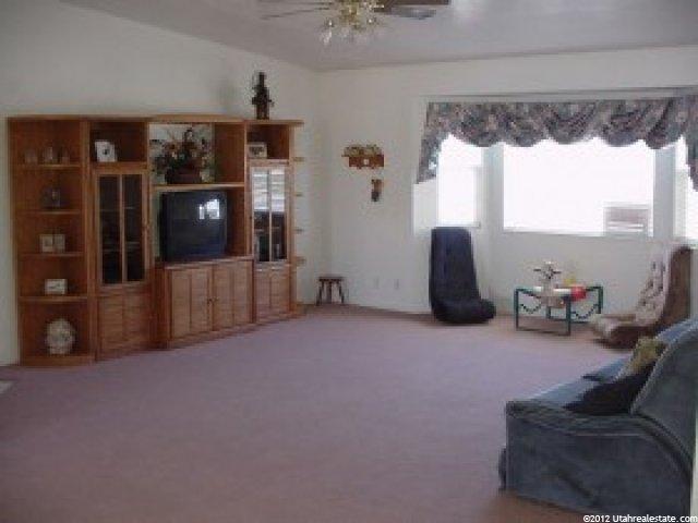 688 N 900 W, Tremonton, UT 84337 — photo 4