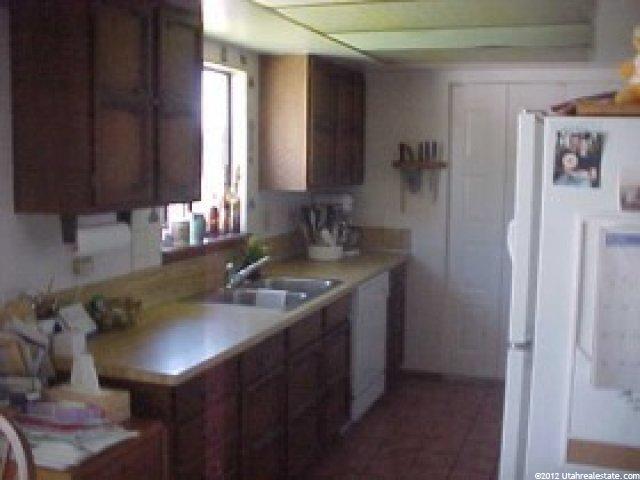 175 E 200 S, Castle Dale, UT 84513 — photo 3