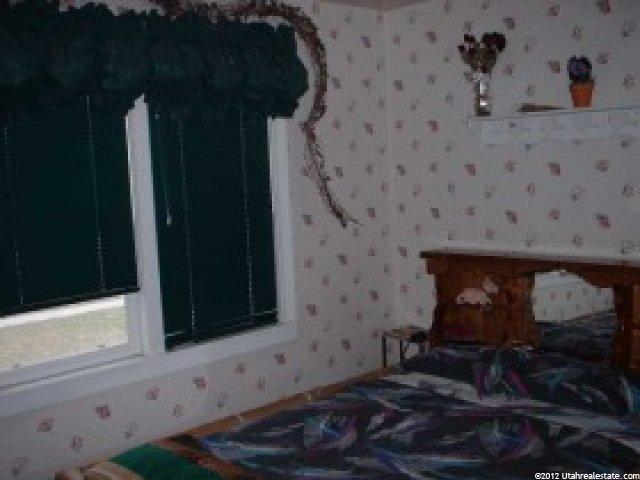 129 Colonial Ave, Layton, UT 84041 — photo 3