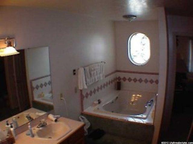 1052 E 5800 S, South Ogden, UT 84405 — photo 5