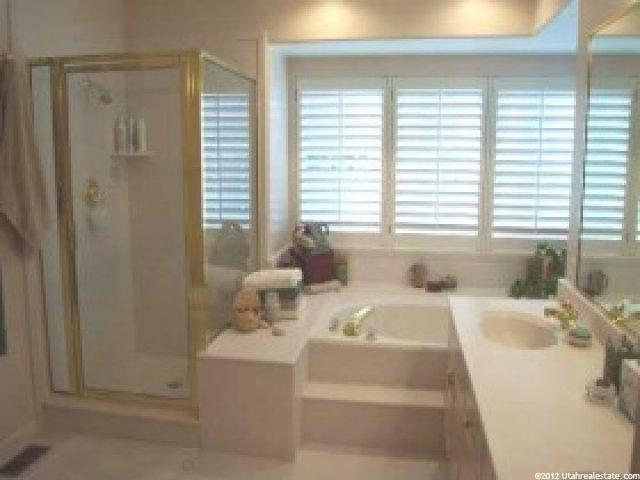 230 N 2350 E, Layton, UT 84040 — photo 3