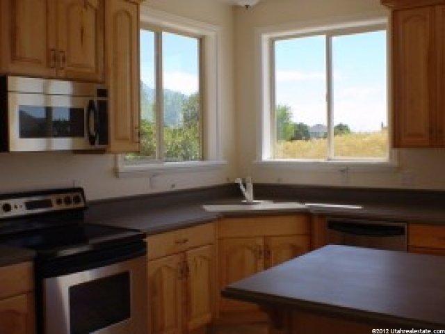 3669 N 2350 E, Layton, UT 84040 — photo 6
