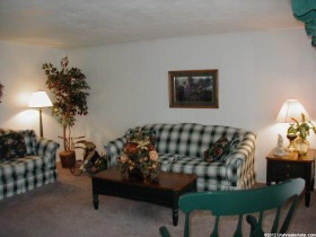 8466 S 1520 E, Sandy, UT 84093 — photo 2