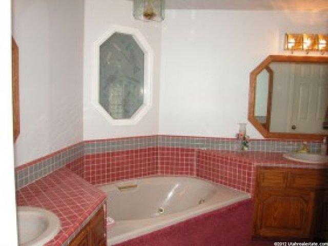 131 S 2500 E, Layton, UT 84040 — photo 2