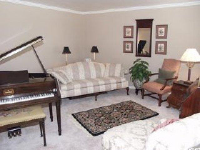 1073 Pineridge Rd, Sandy, UT 84094 — photo 2