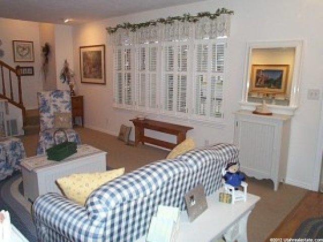 562 N 180 E, Centerville, UT 84014 — photo 2