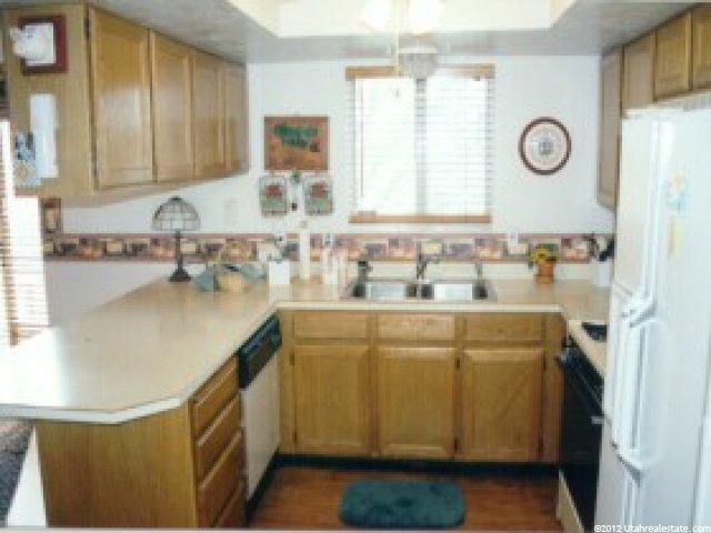 11368 Drystone Rd, Sandy, UT 84094 — photo 4